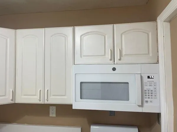 $1,200 | 6432 Southwest 18th Court, Unit B, Pompano Beach, FL 33068