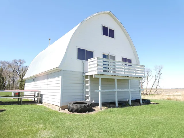 $287,500 | 88700 388th Avenue, Heron Lake, MN 56137