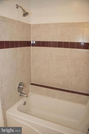 978 Martin Road Essex, MD 21221 - Photo 14 of 30 Bath #2