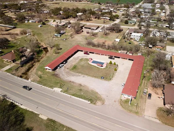 $675,000 | 904 West California Street, Seymour, TX 76380