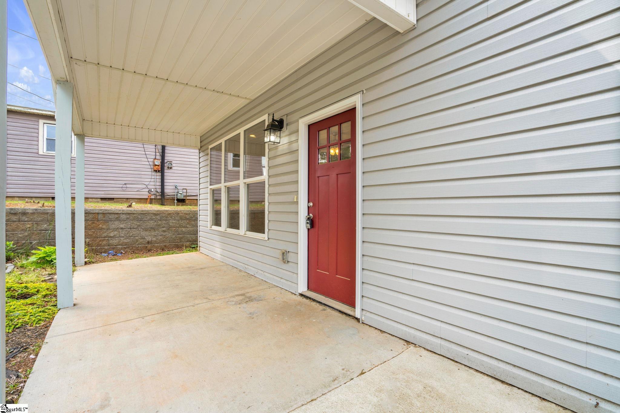 308 South Lewis Street Pickens, SC 29671 - Photo 3 of 30