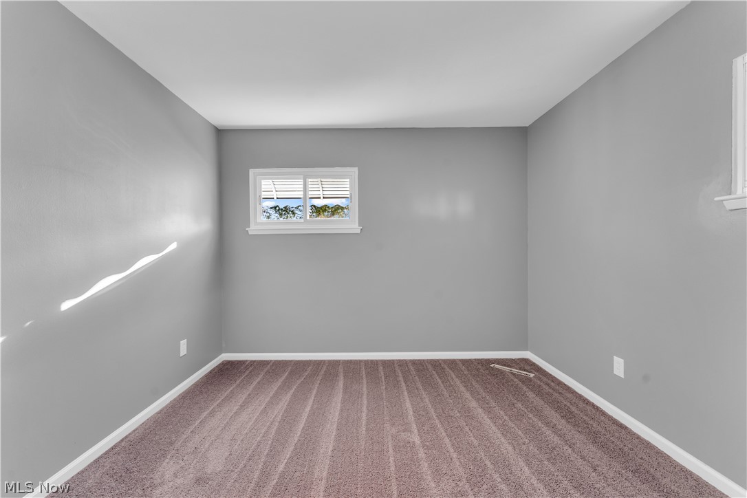 6427 Alderwood Road Parma Heights, OH 44130 - Photo 15 of 23