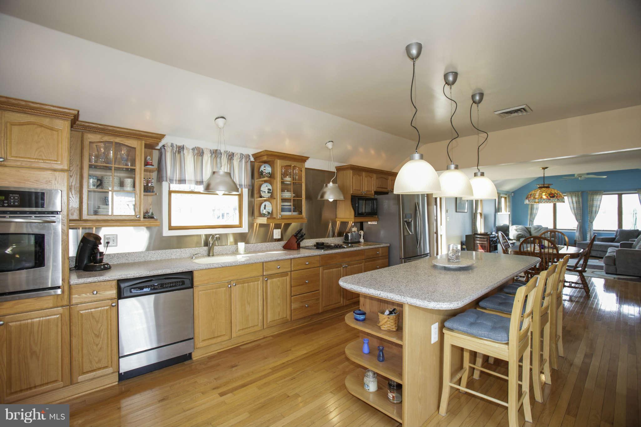 6838 Leslie Road Baltimore, MD 21220 - Photo 6 of 25 Kitchen