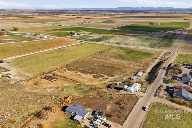 $649,900 | 4207 West Pershall Road, Marsing, ID 83639