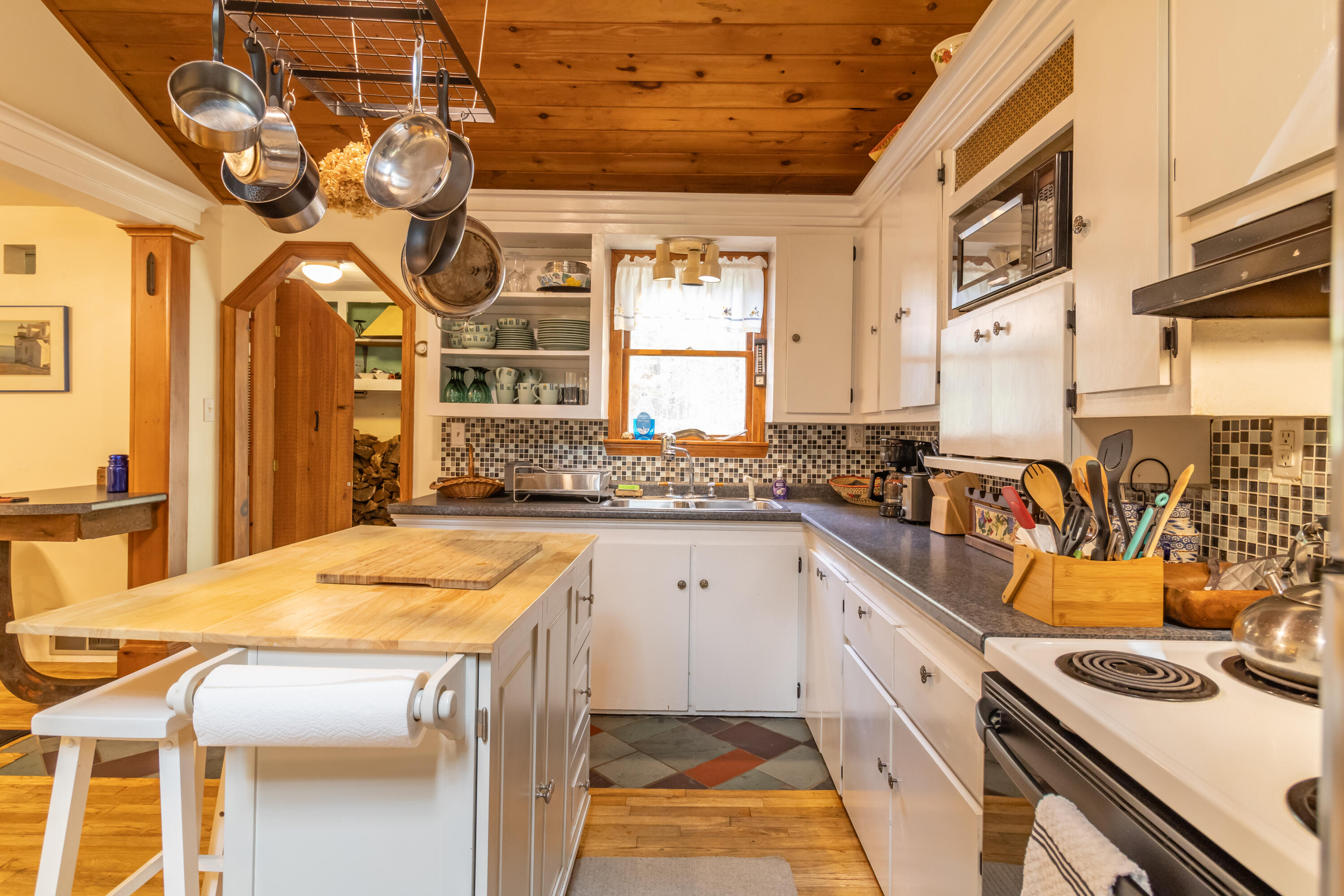 46 Sunny Point Road Swanville, ME 04915 - Photo 9 of 63 46 Sunny Point Road Interiors-33