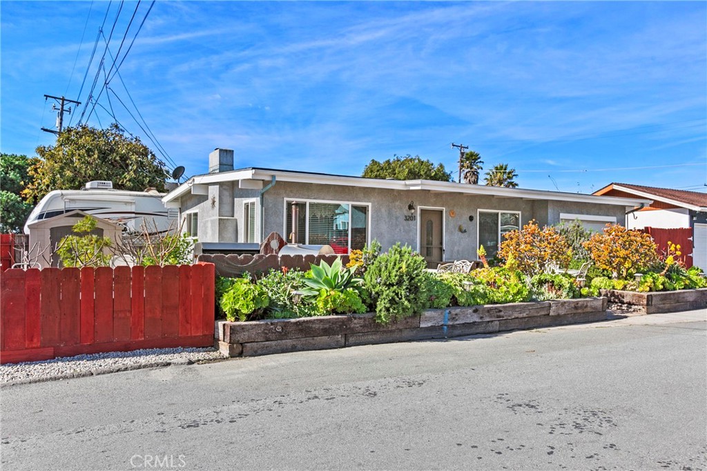 3201 Tide Avenue Morro Bay, CA 93442 - Photo 22 of 30 front view of a house