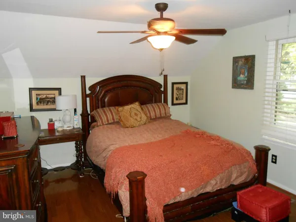 $2,600 | 9817 Pebble Weigh Court, Burke, VA 22015