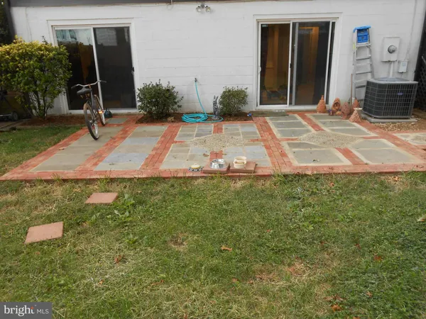 $2,600 | 9817 Pebble Weigh Court, Burke, VA 22015