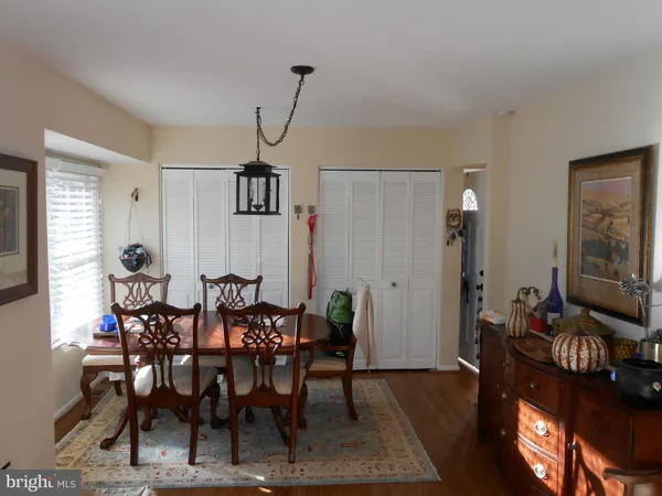 $2,600 | 9817 Pebble Weigh Court, Burke, VA 22015