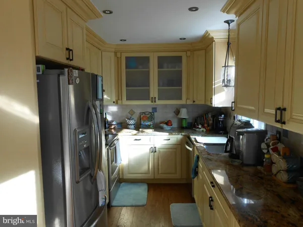 $2,600 | 9817 Pebble Weigh Court, Burke, VA 22015