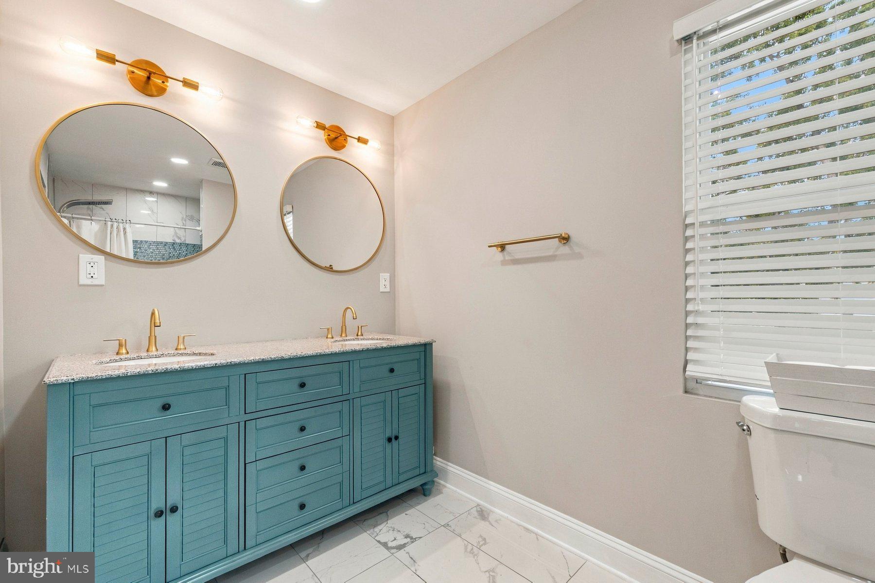 5309 Catalpha Road Baltimore, MD 21214 - Photo 14 of 40 Primary Bathroom