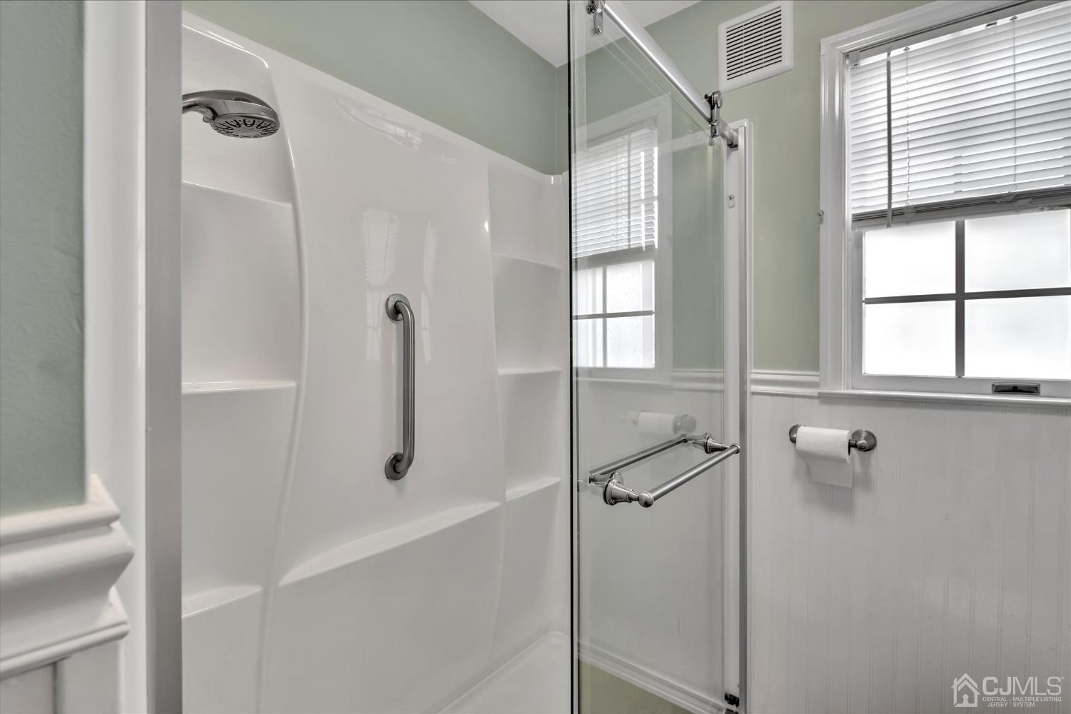 311 Rhode Hall Road Jamesburg, NJ 08831 - Photo 13 of 25 Gallery Image 13