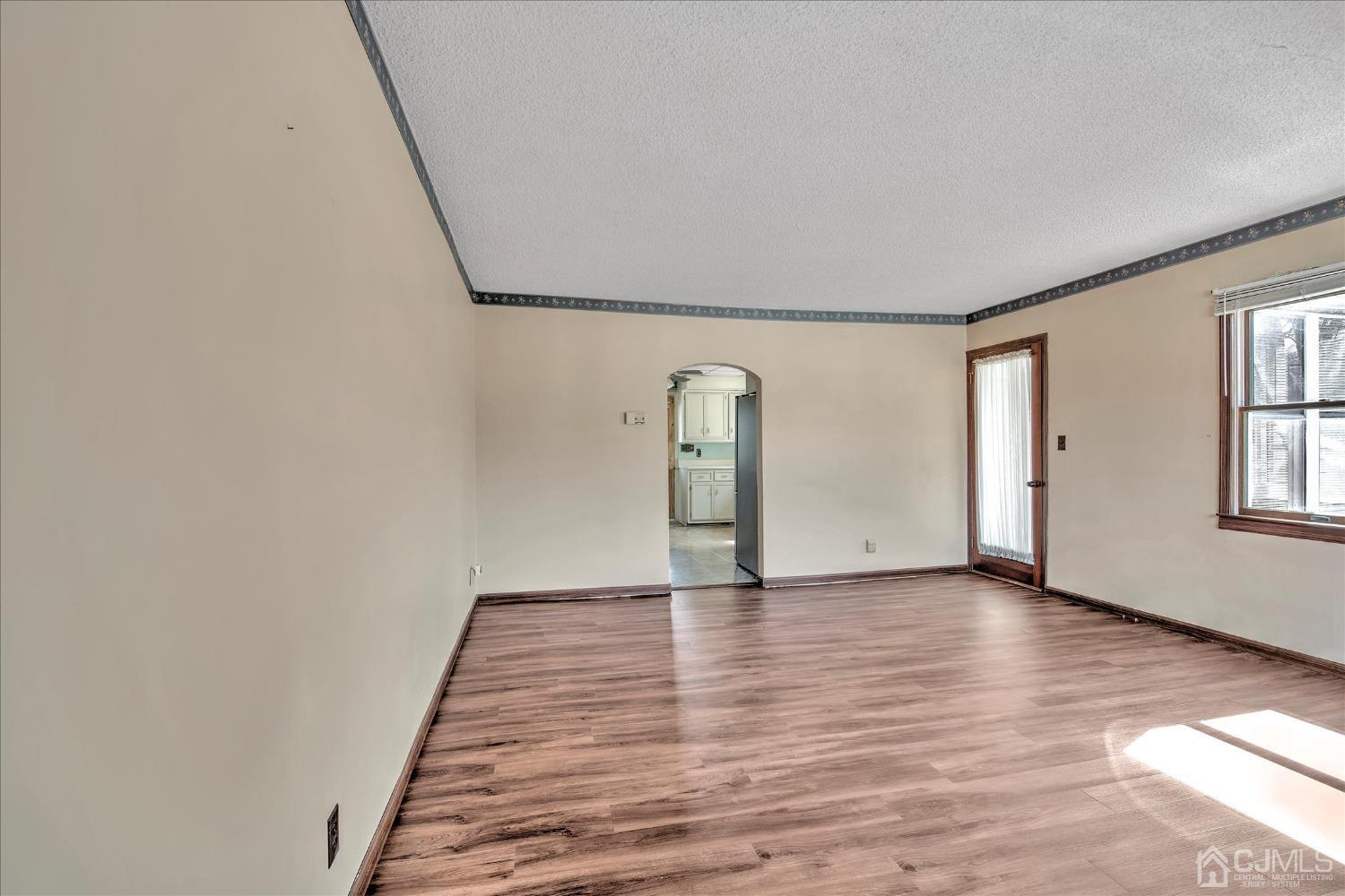 311 Rhode Hall Road Jamesburg, NJ 08831 - Photo 8 of 25 Gallery Image 8