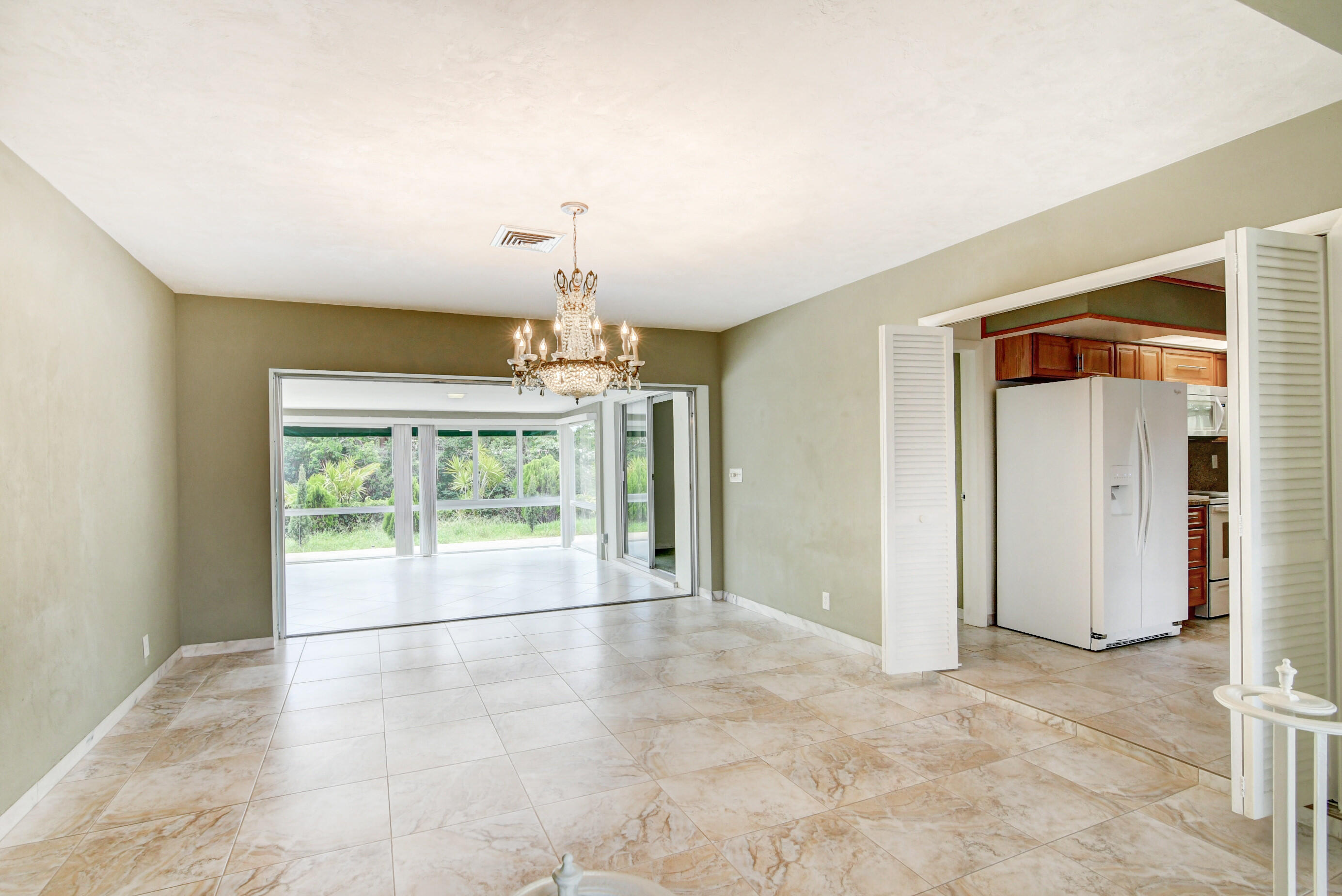 2036 Sharon Street Boca Raton, FL 33486 - Photo 7 of 53 36_dsc_8763_4_5_6_7