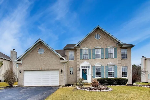 $635,000 | 5355 Galloway Drive, Hoffman Estates, IL 60192