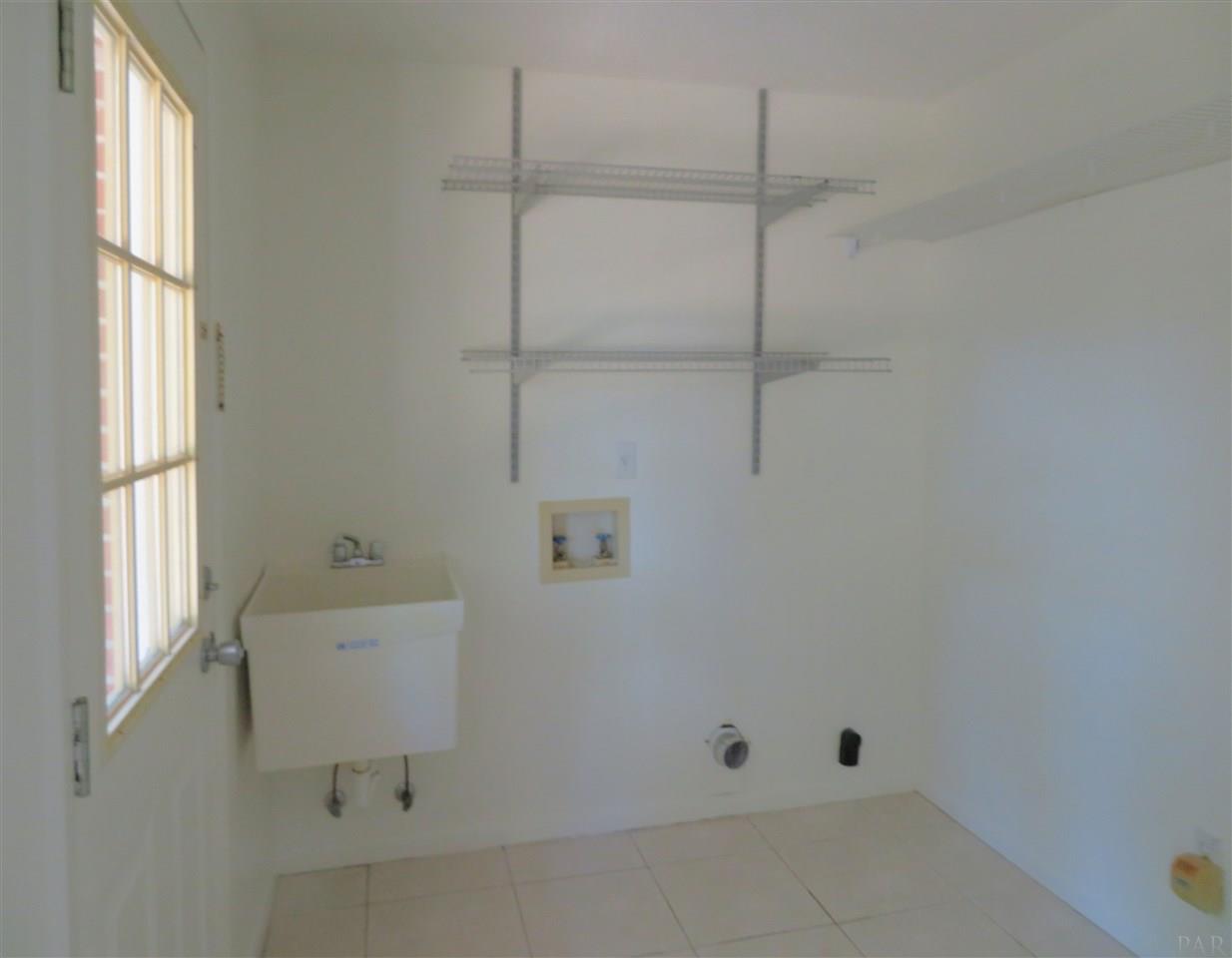 3740 Bonner Road Pensacola, FL 32503 - Photo 11 of 25 Gallery Image 11