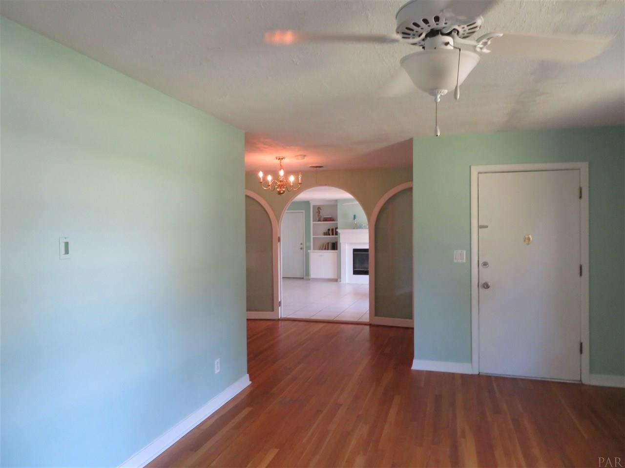3740 Bonner Road Pensacola, FL 32503 - Photo 2 of 25 Gallery Image 2