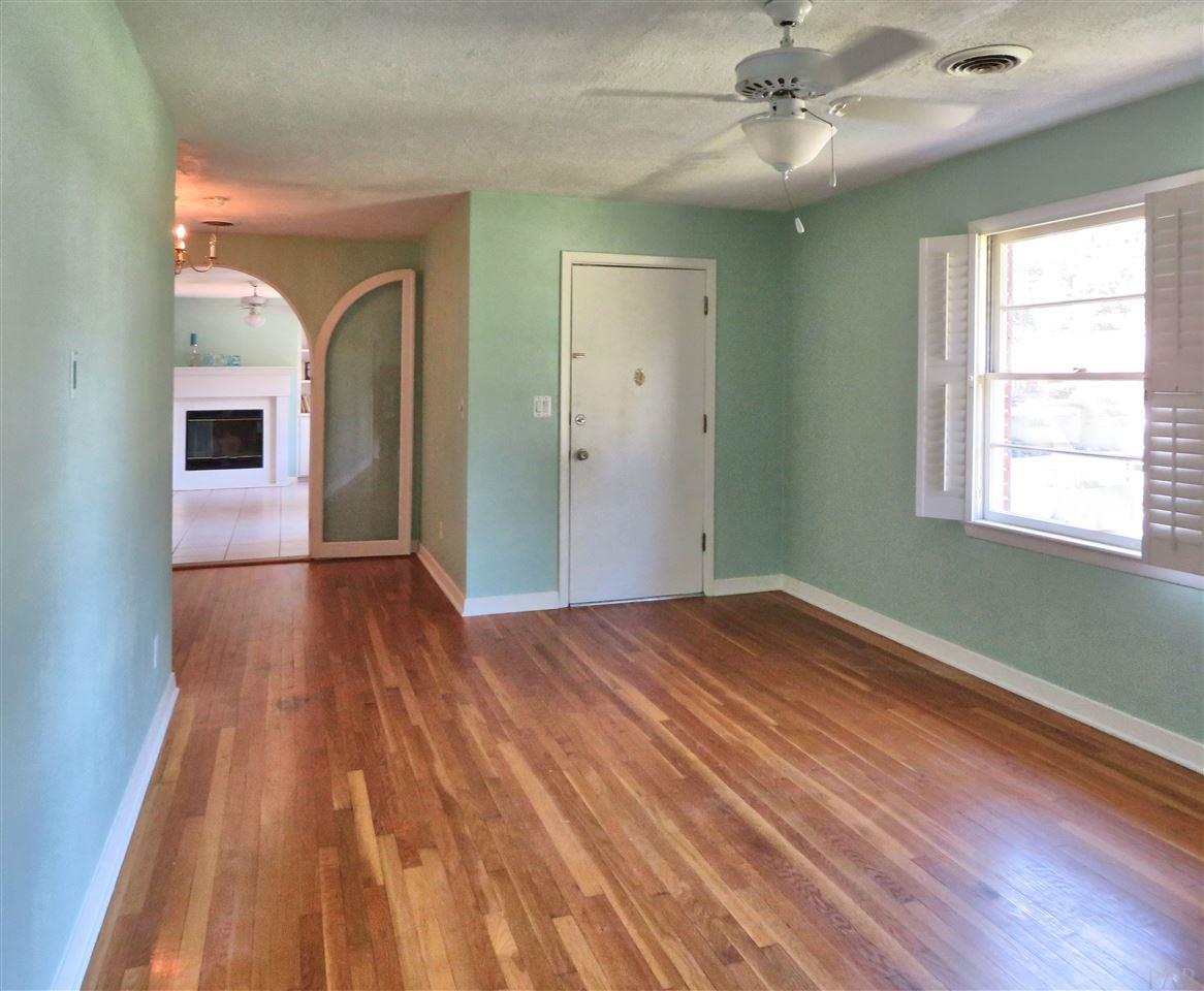 3740 Bonner Road Pensacola, FL 32503 - Photo 4 of 25 Gallery Image 4