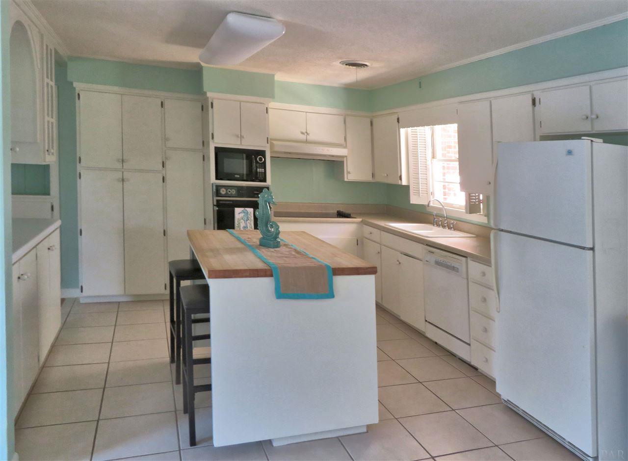 3740 Bonner Road Pensacola, FL 32503 - Photo 7 of 25 Gallery Image 7