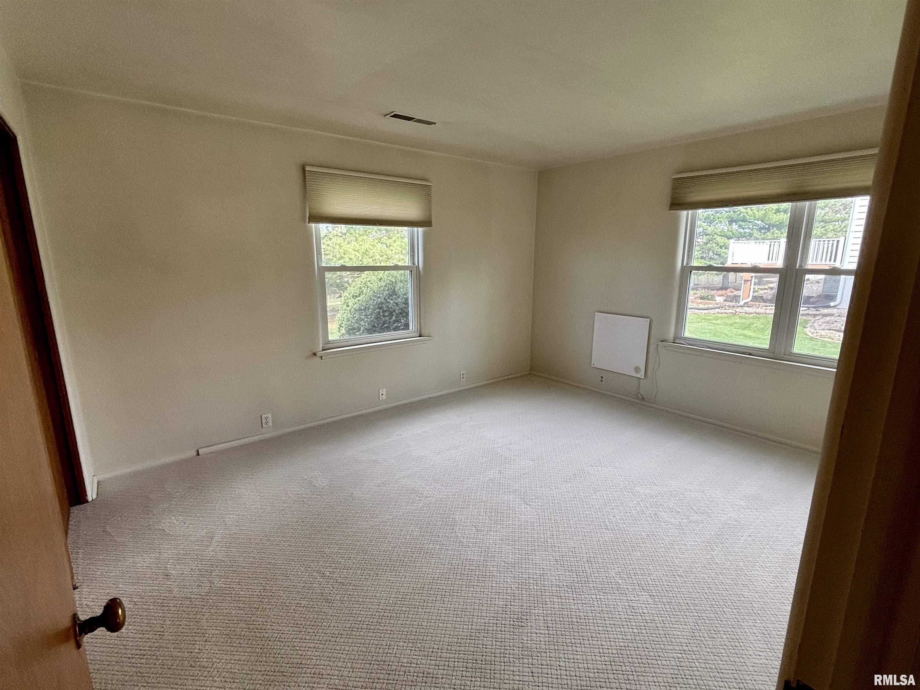 1424 Westview Drive Macomb, IL 61455 - Photo 18 of 26