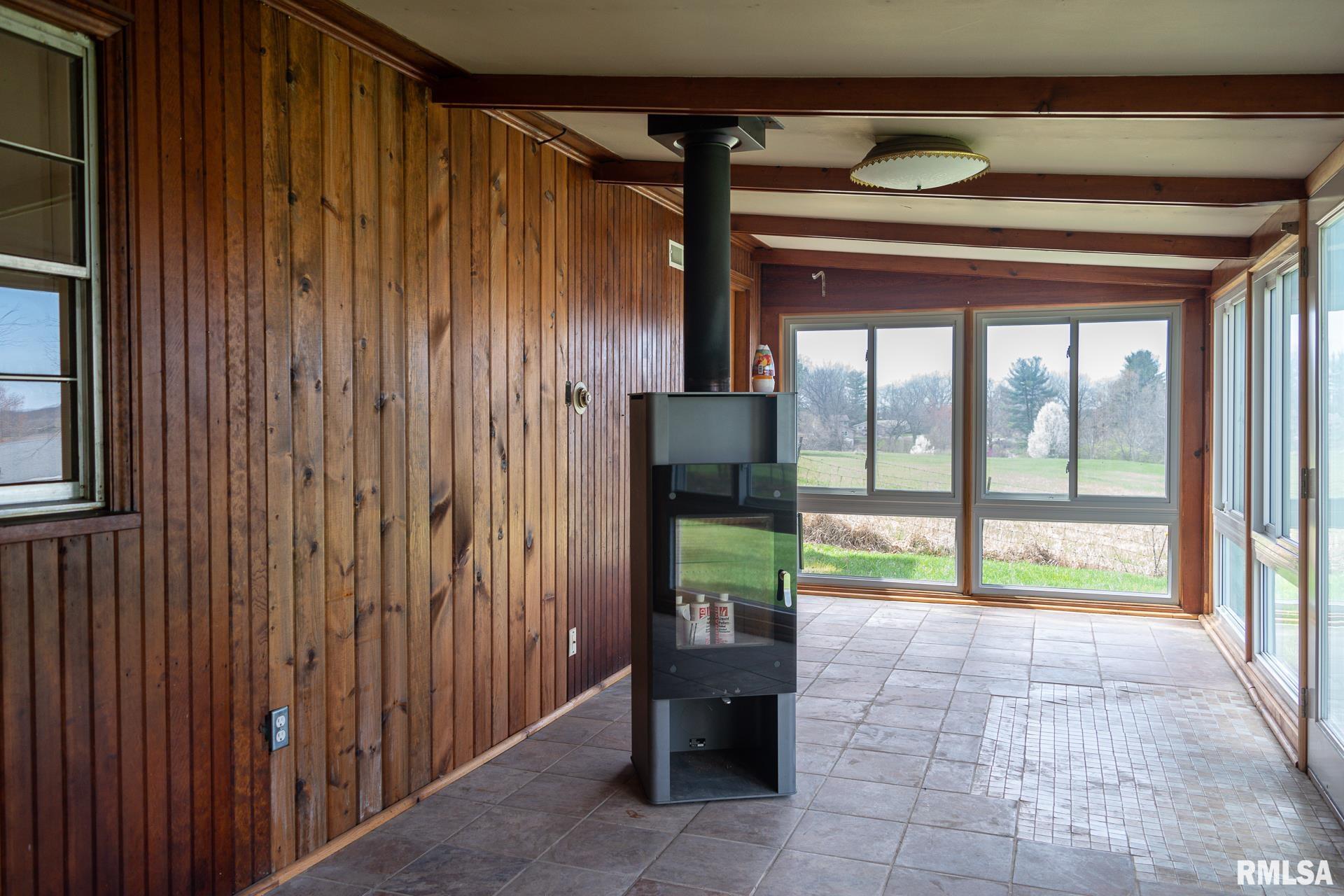 1424 Westview Drive Macomb, IL 61455 - Photo 7 of 26