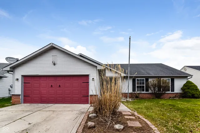 $1,580 | 3935 Libra Lane, Indianapolis, IN 46235
