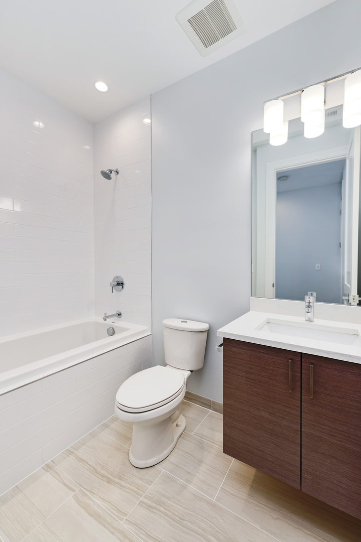 1115 North Paulina Street, Unit 2 Chicago, IL 60622 - Photo 13 of 14