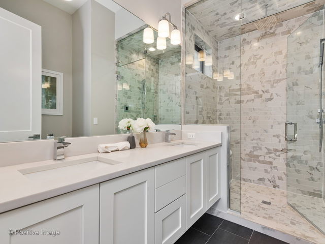 1115 North Paulina Street, Unit 2 Chicago, IL 60622 - Photo 9 of 14