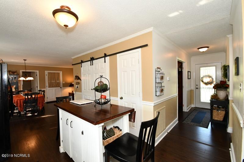 388 Comfort Road Richlands, NC 28574 - Photo 18 of 106 388 COMFORT RD (21)
