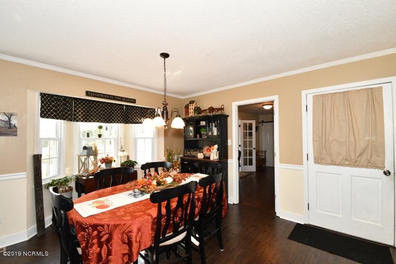 388 Comfort Road Richlands, NC 28574 - Photo 29 of 106 388 COMFORT RD (32)