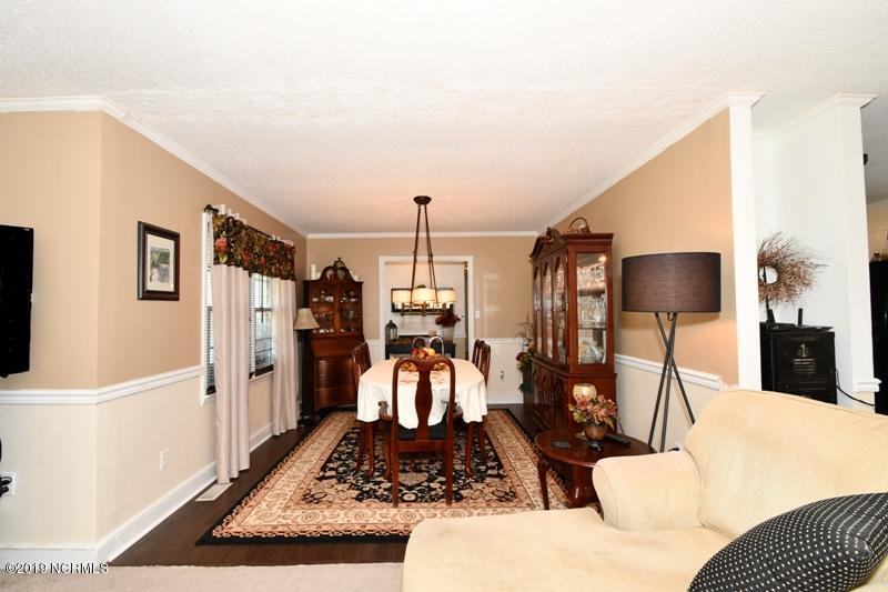 388 Comfort Road Richlands, NC 28574 - Photo 32 of 106 388 COMFORT RD (35)