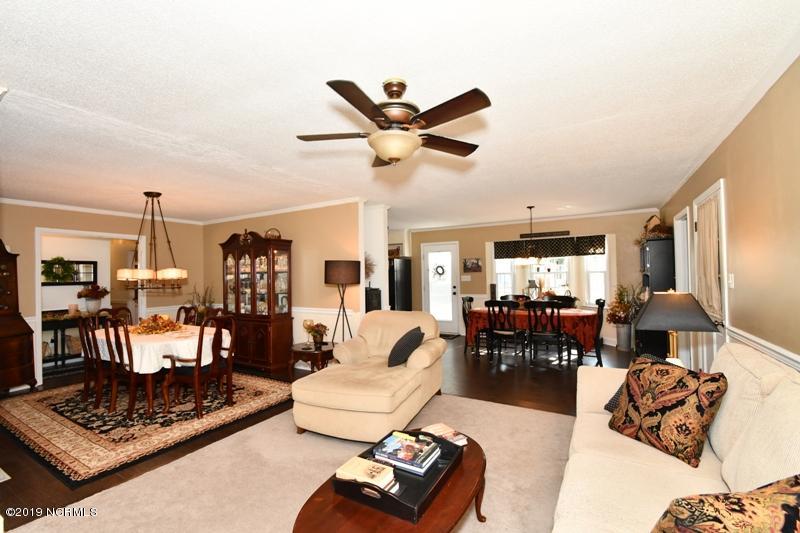 388 Comfort Road Richlands, NC 28574 - Photo 33 of 106 388 COMFORT RD (36)