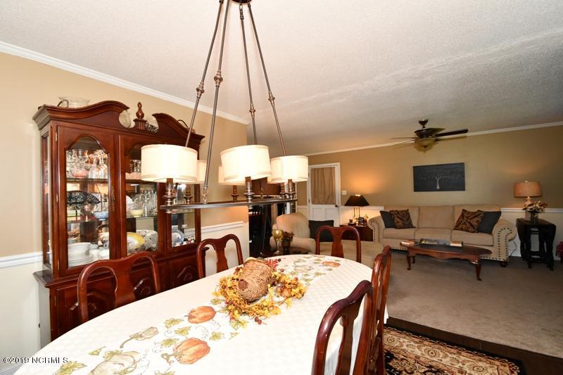 388 Comfort Road Richlands, NC 28574 - Photo 37 of 106 388 COMFORT RD (40)