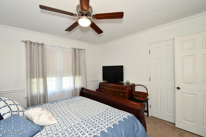 388 Comfort Road Richlands, NC 28574 - Photo 44 of 106 388 COMFORT RD (47)