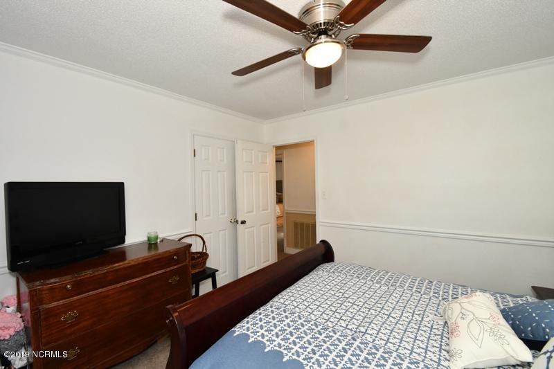 388 Comfort Road Richlands, NC 28574 - Photo 45 of 106 388 COMFORT RD (48)