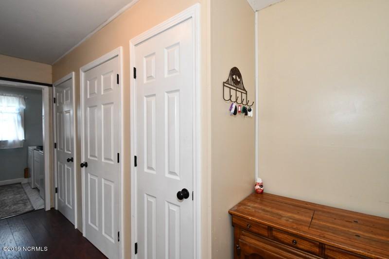 388 Comfort Road Richlands, NC 28574 - Photo 61 of 106 388 COMFORT RD (64)