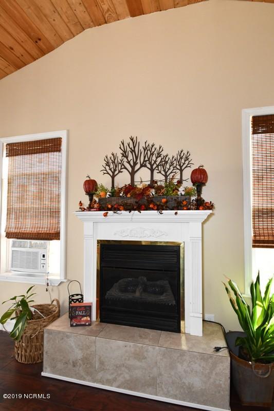 388 Comfort Road Richlands, NC 28574 - Photo 77 of 106 388 COMFORT RD (80)