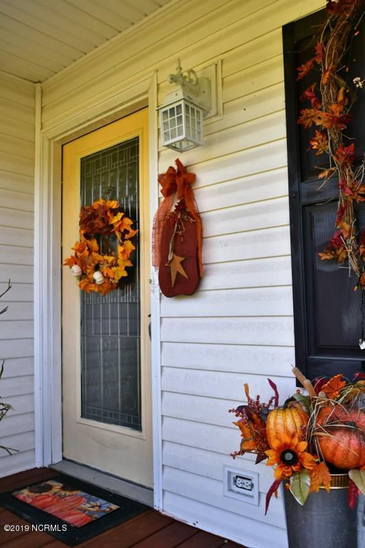 388 Comfort Road Richlands, NC 28574 - Photo 10 of 106 388 COMFORT RD (13)