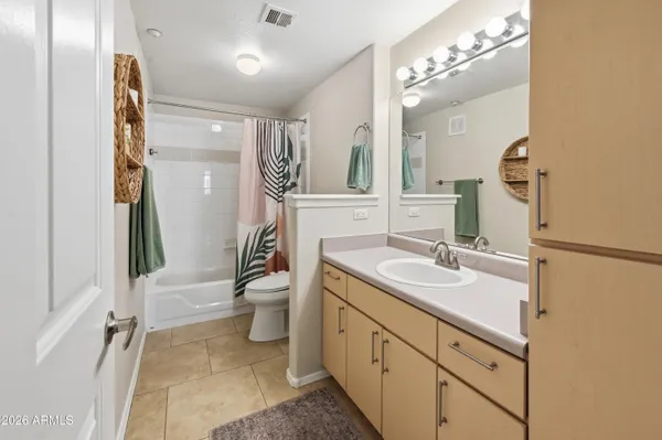 $365,000 | 5303 North 7th Street, Unit 220, Phoenix, AZ 85014