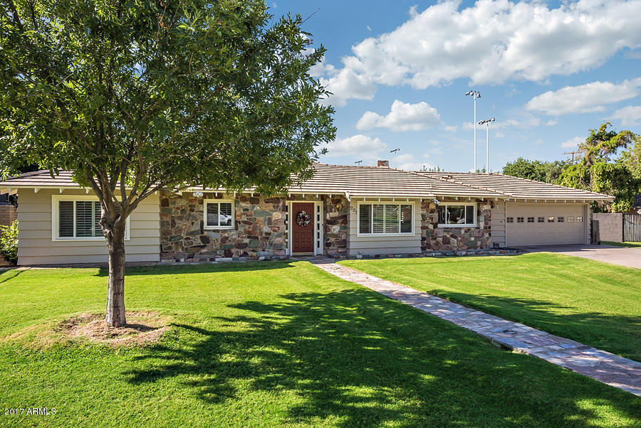 221 West Lawrence Road Phoenix, AZ 85013 - Photo 2 of 25 221 Lawrence Pic- Front 2