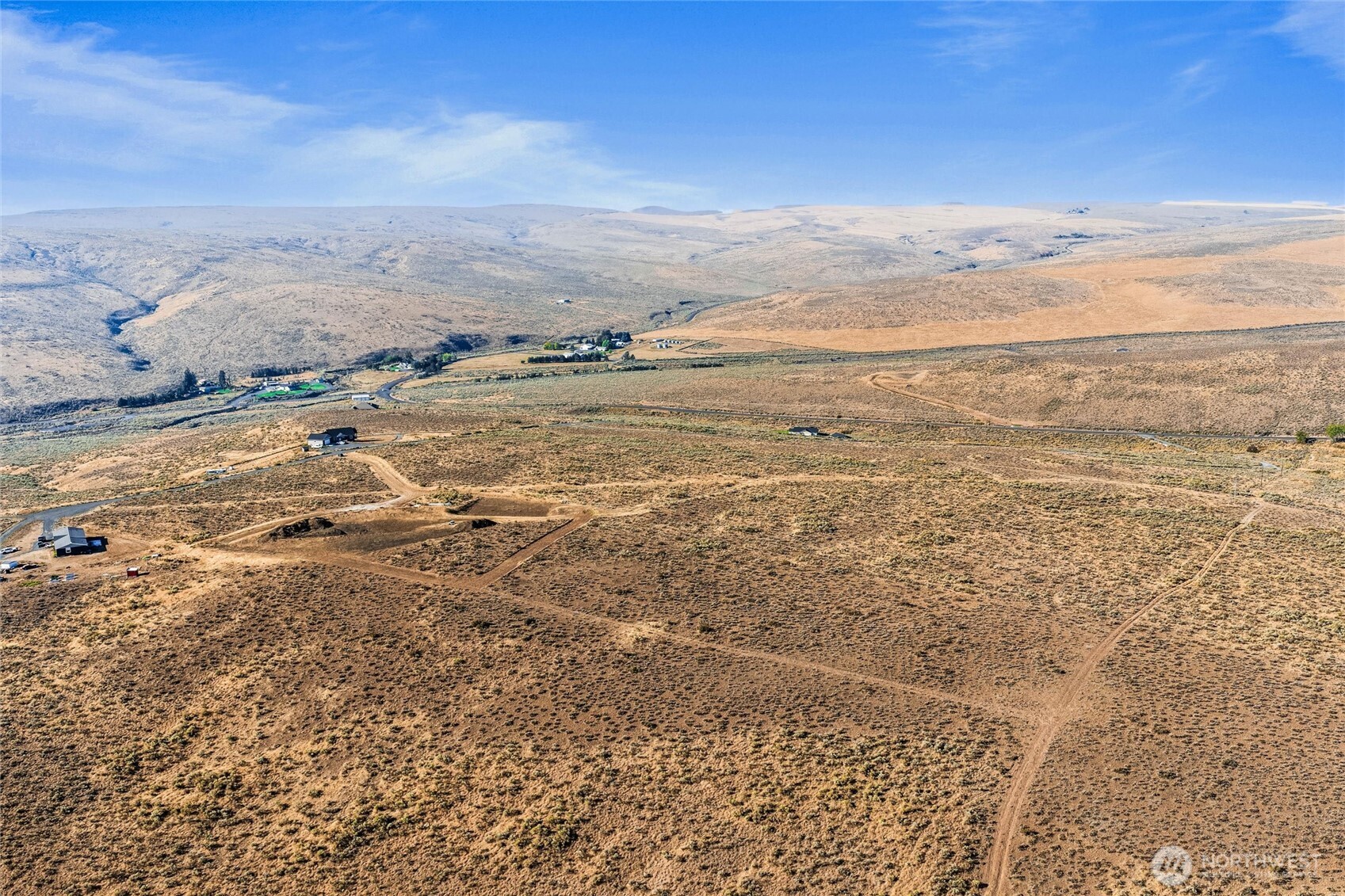 4840 Road 16.9 Northwest Ephrata, WA 98823 - Photo 7 of 22 a view of an ocean and beach