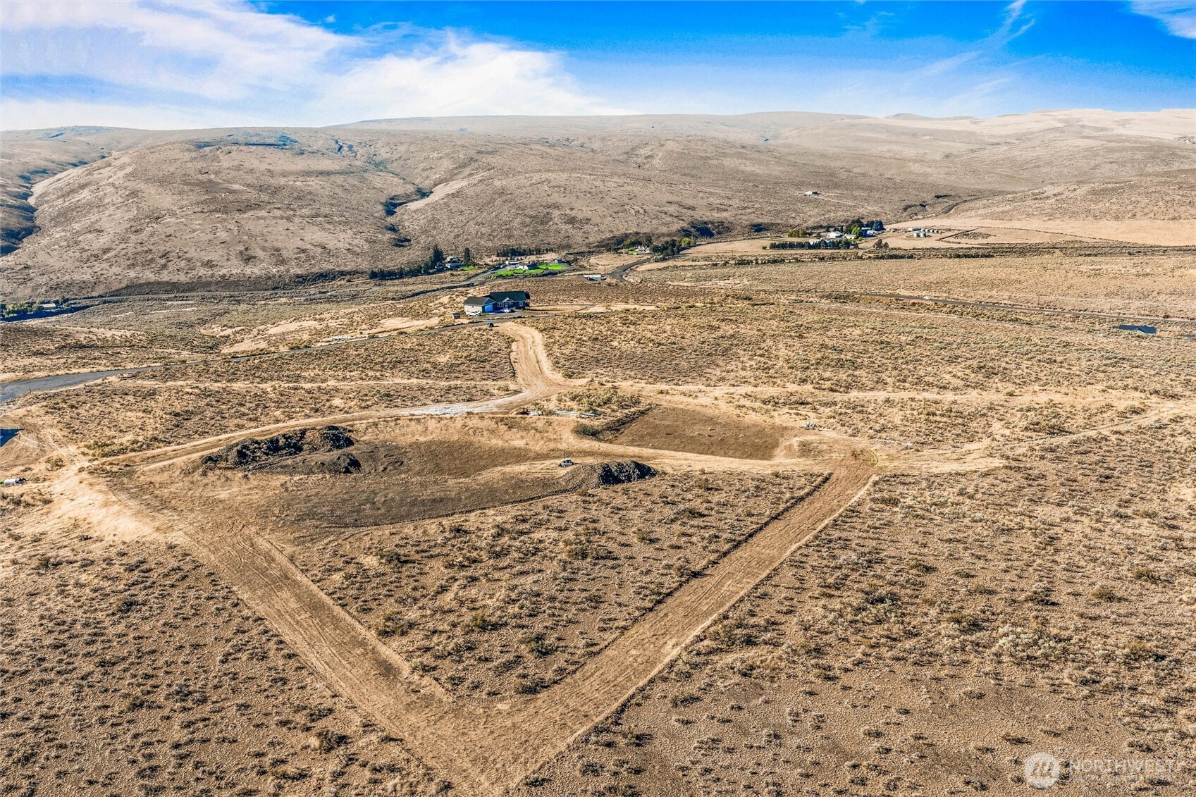 4840 Road 16.9 Northwest Ephrata, WA 98823 - Photo 10 of 22 a view of an ocean beach