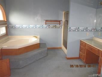 8752 Gall Road Edwardsville, IL 62025 - Photo 13 of 21 Gallery Image 13