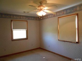 8752 Gall Road Edwardsville, IL 62025 - Photo 4 of 21 Gallery Image 4