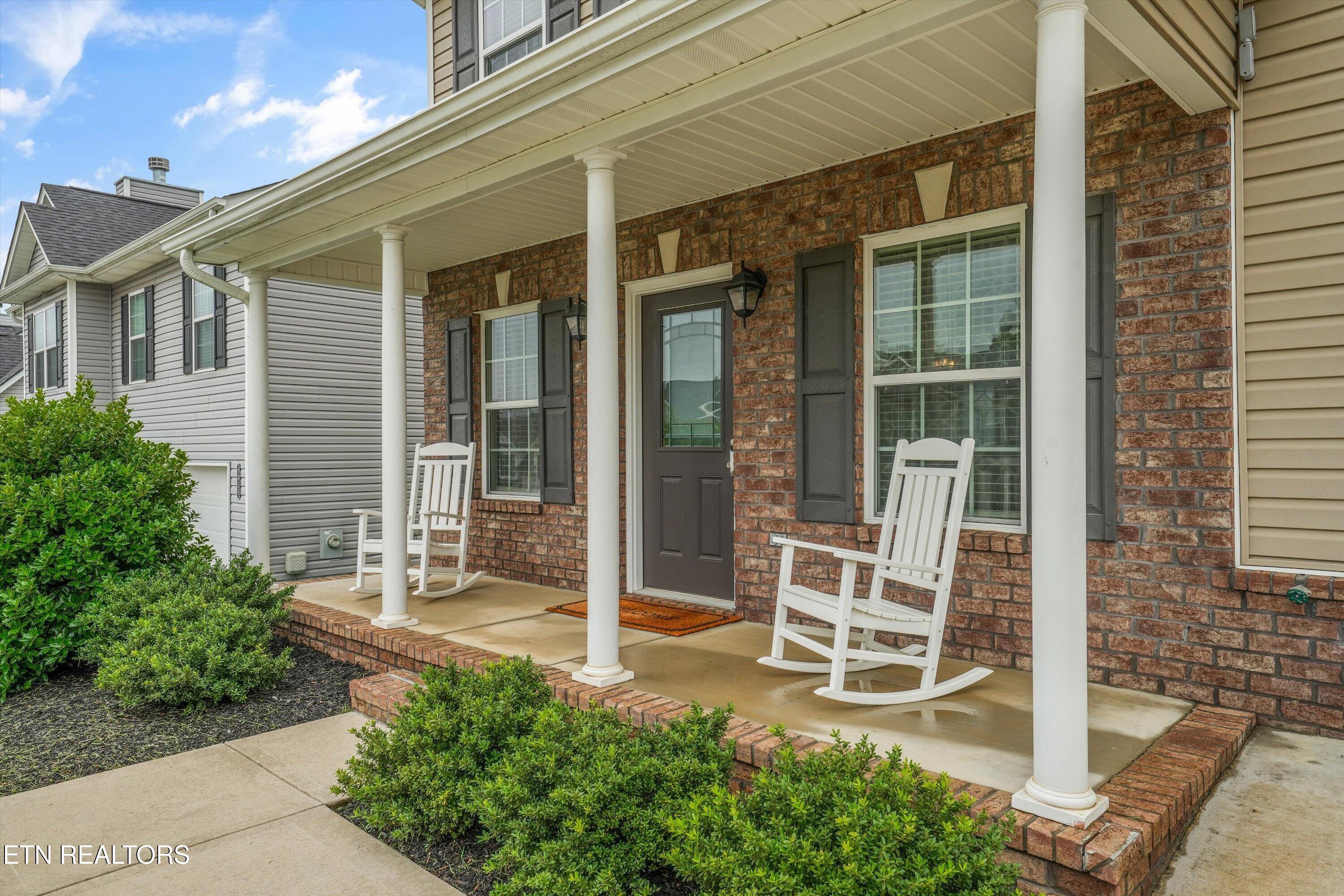 8319 Day Valley Road Powell, TN 37849 - Photo 9 of 43 Front Porch