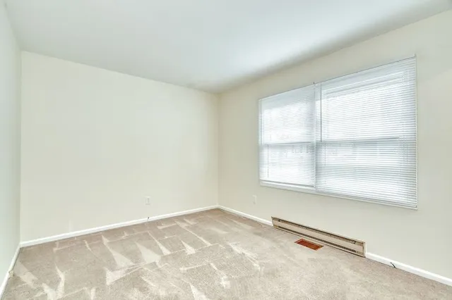 $189,900 | 23 Acorn Lane, Perinton, NY 14450