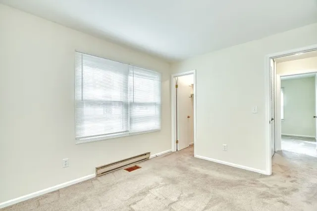 $189,900 | 23 Acorn Lane, Perinton, NY 14450