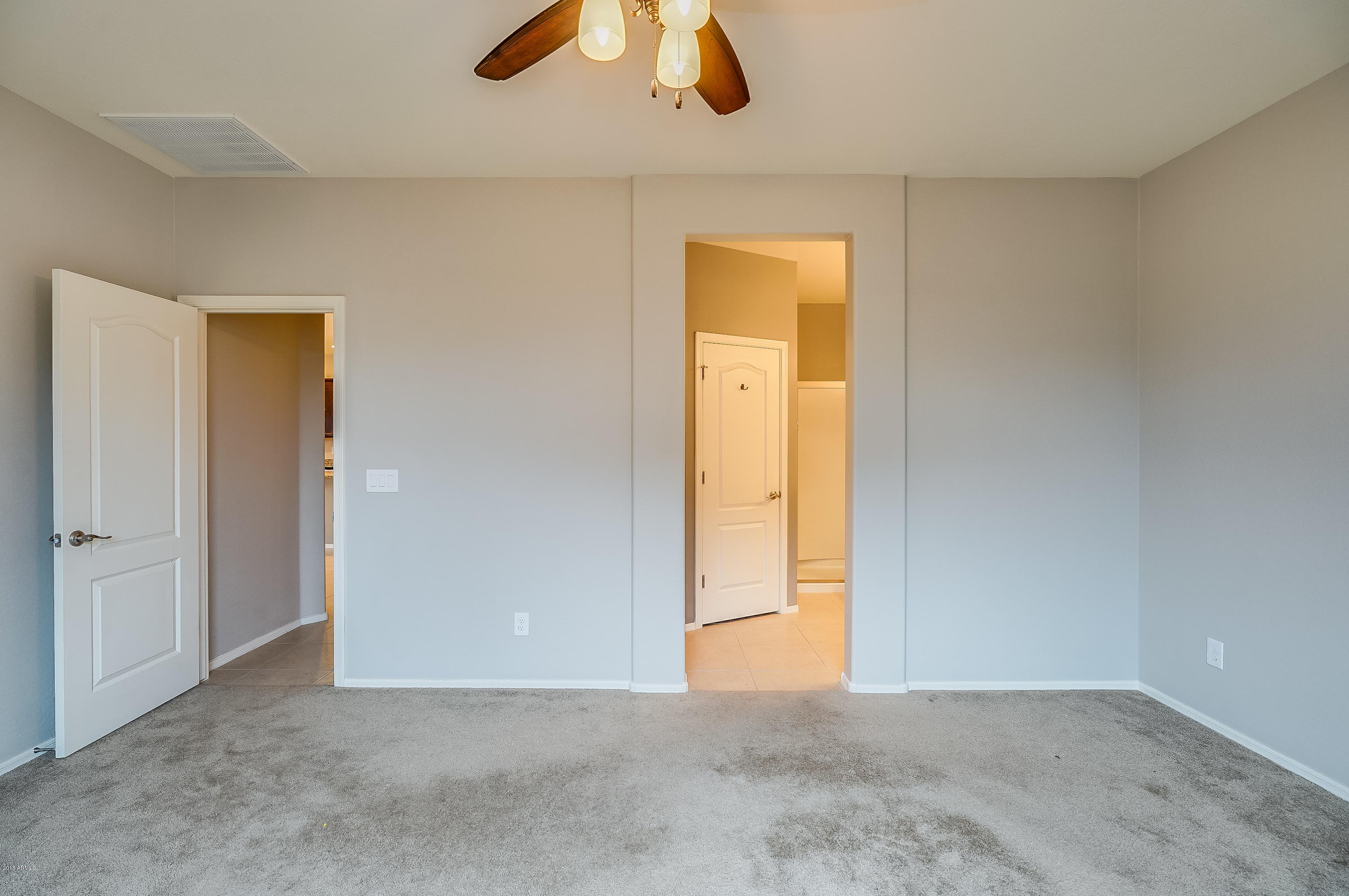 12047 West Rowel Road Peoria, AZ 85383 - Photo 8 of 16 photo_08