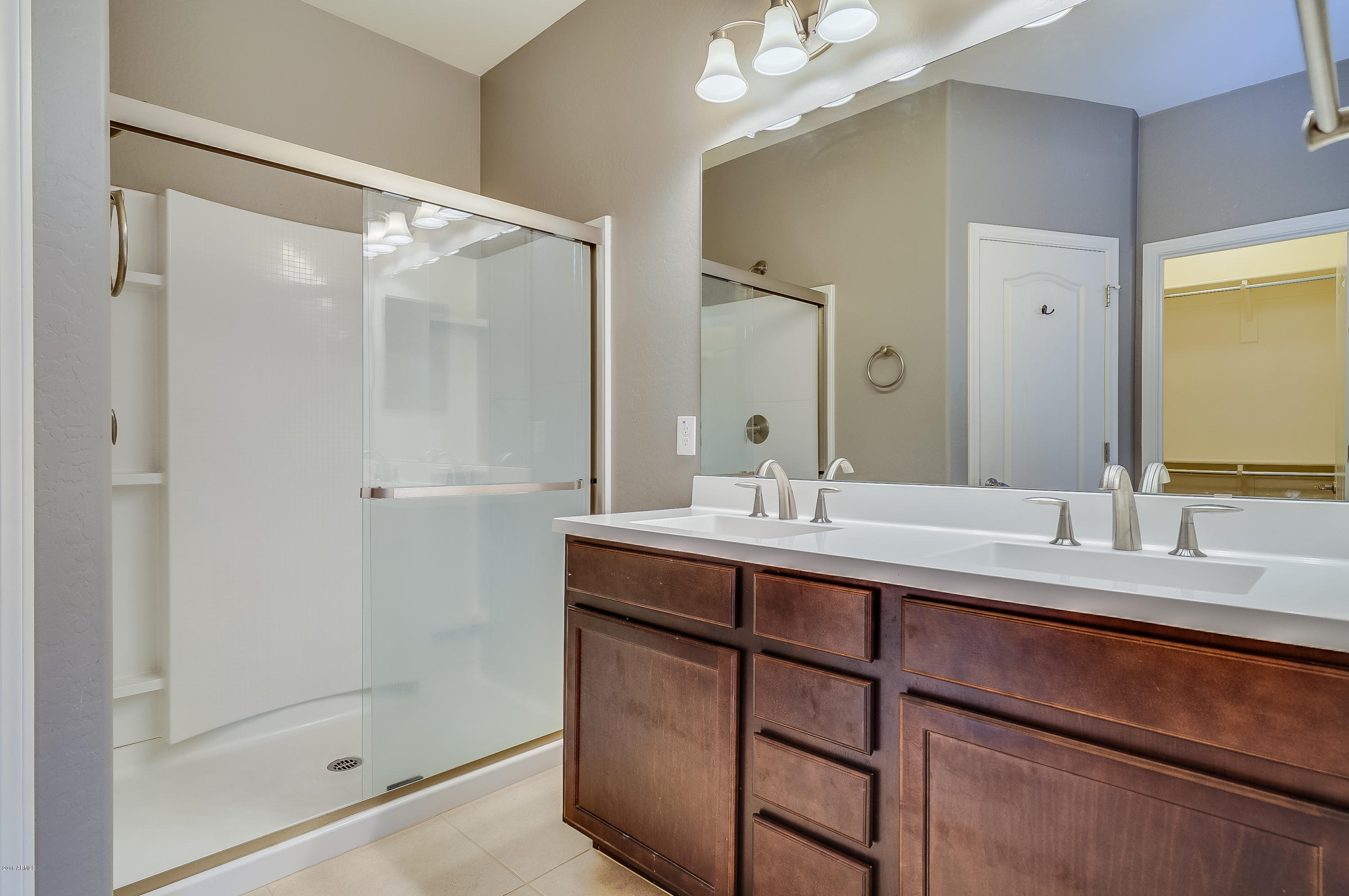 12047 West Rowel Road Peoria, AZ 85383 - Photo 9 of 16 photo_09