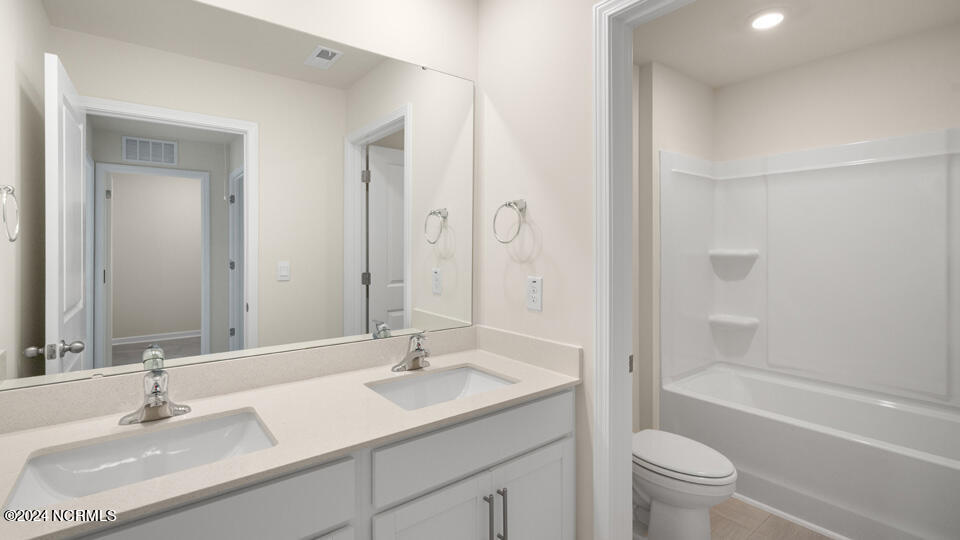 303 Galvin Rdg Run Sanford, NC 27330 - Photo 20 of 40 303-galvins-ridge-014